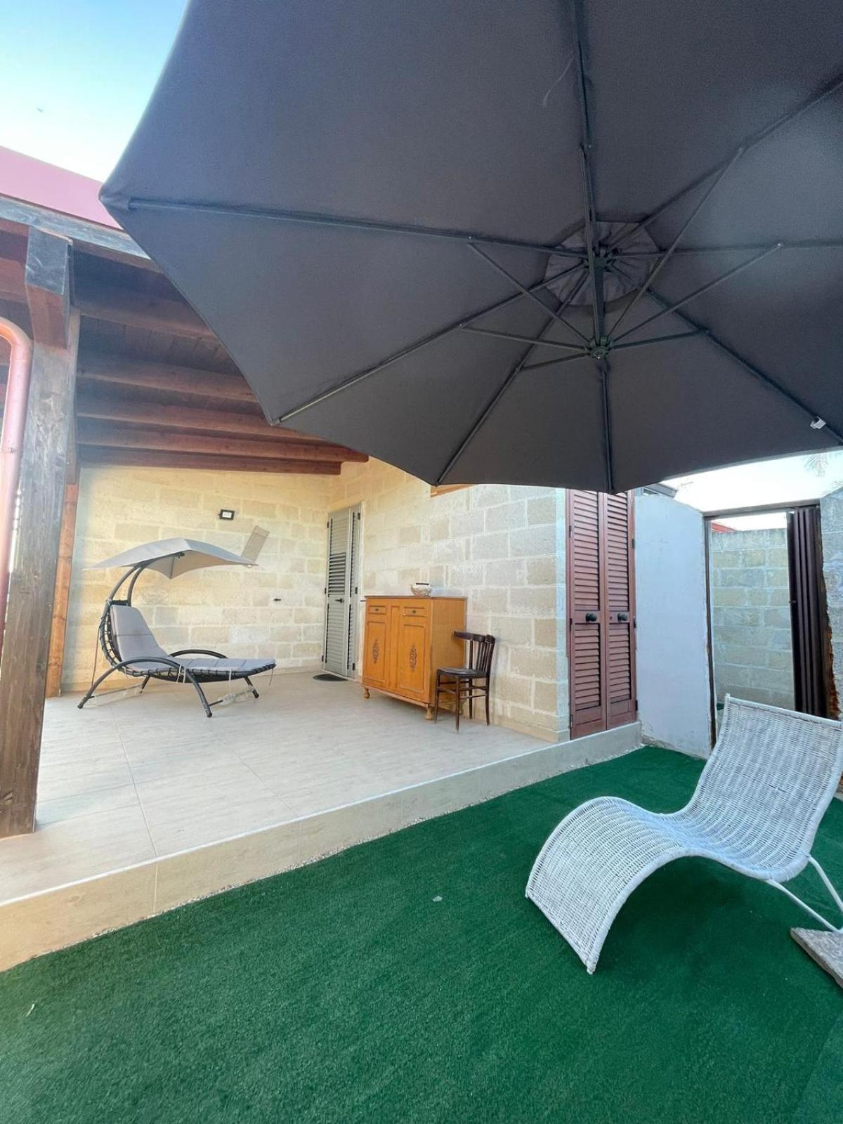 Lu Sole, Lu Mare E Lu Ientu Villa Torre Lapillo Exterior foto